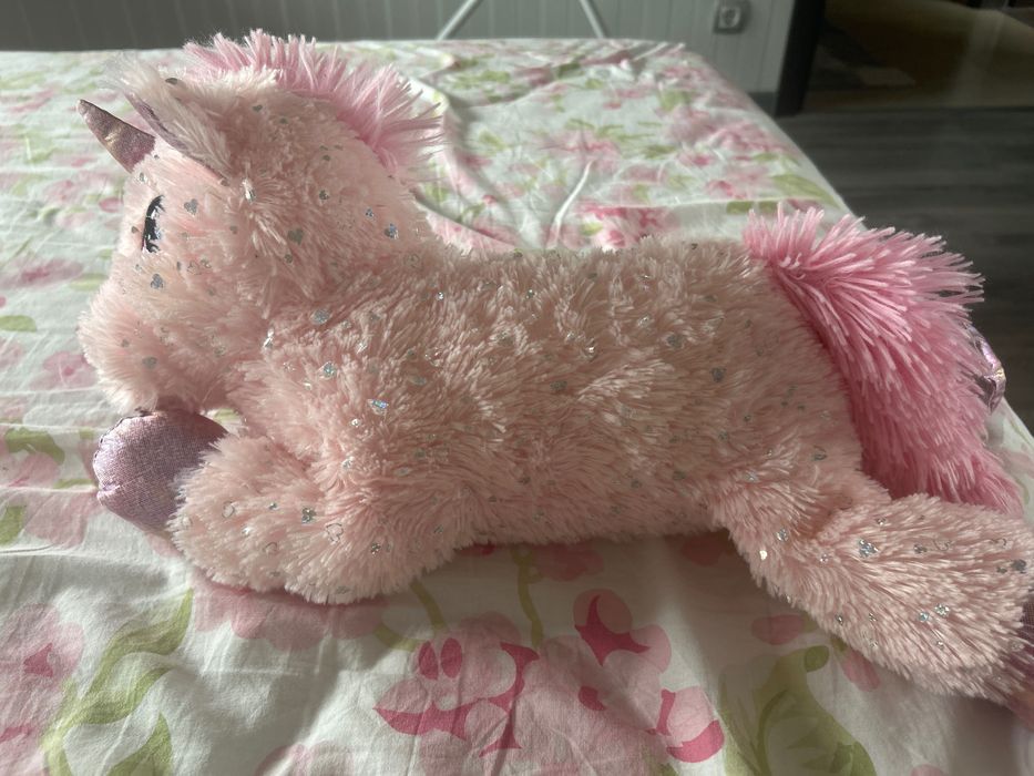 Плюшена играчка еднорог