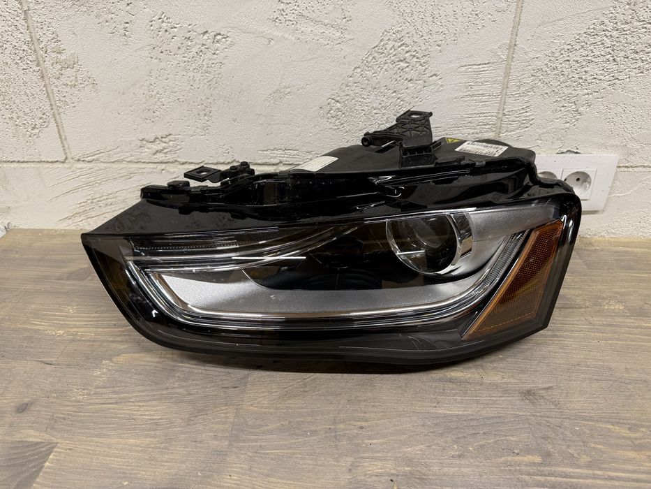 Far stanga Audi A4 B8.5 B8 Facelift Xenon + LED USA America Original