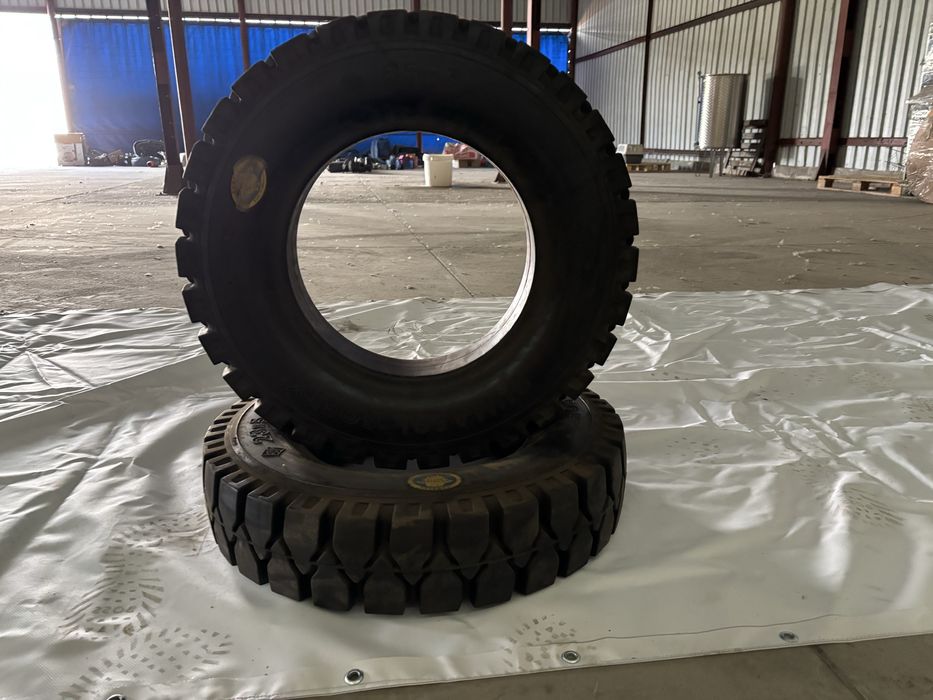 Бандажни гуми 6.5х10 и 23х5 за кари/мотокар/ електрокар/ газокар