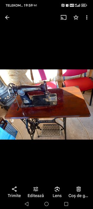 Vand Mașină de cusut Singer !