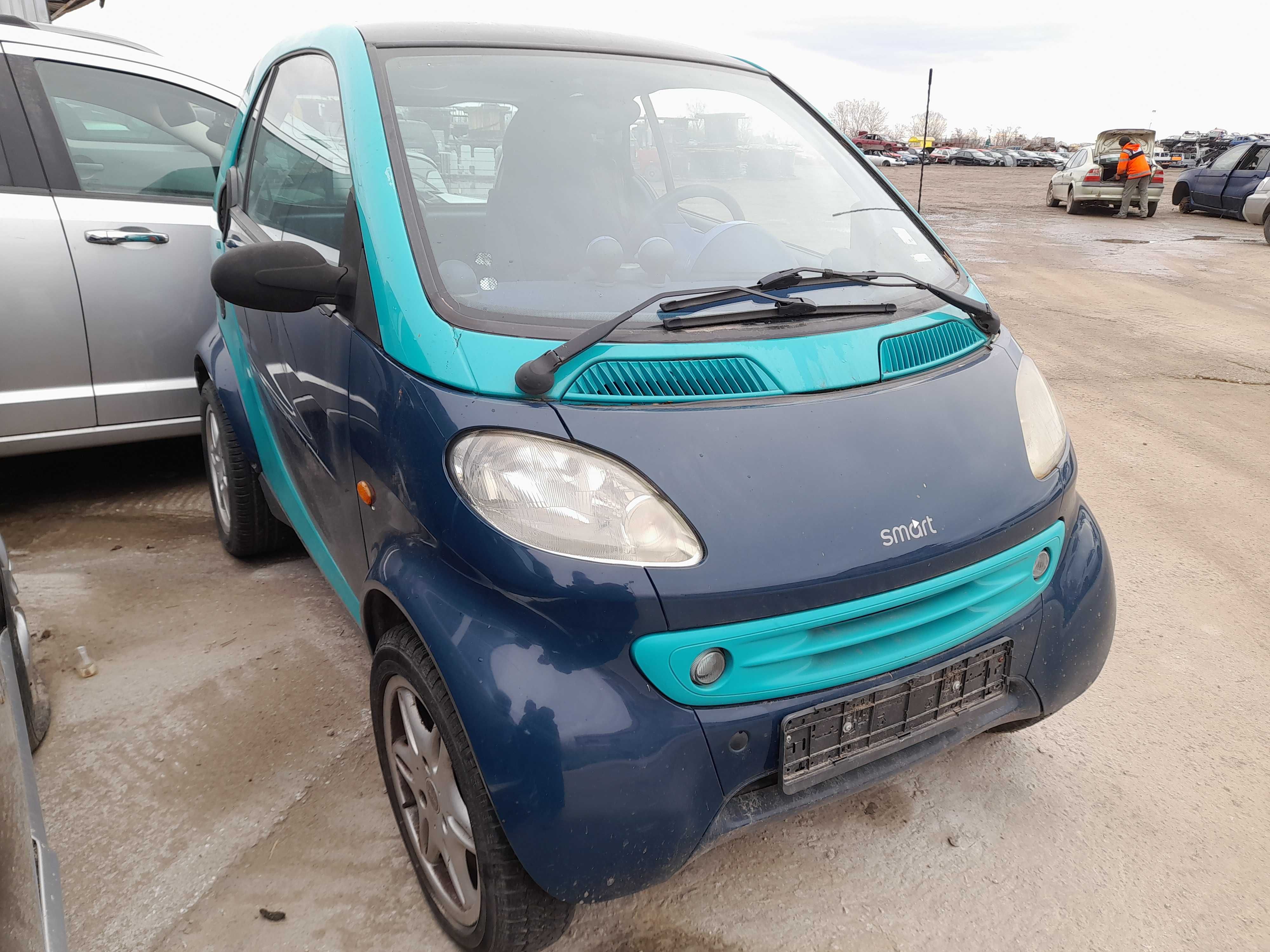 На части! Smart ForTwo 0.6i