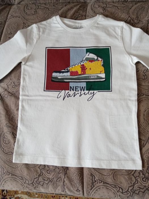 Футболка с длинным рукавом 122.