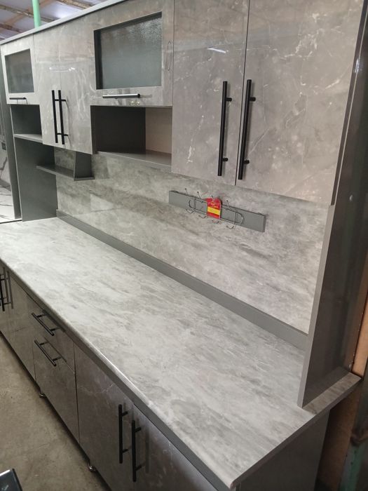 Кухинний kuhinniy