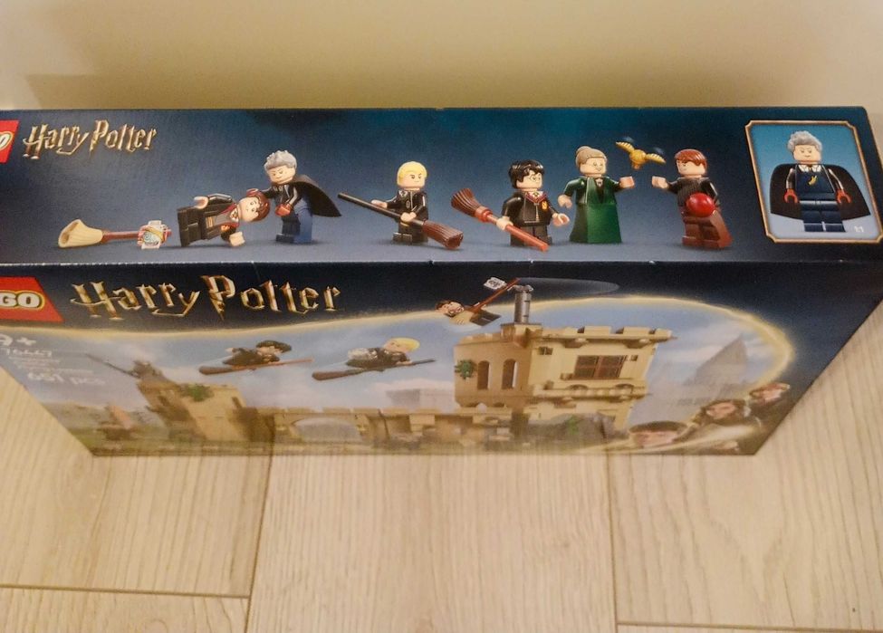 LEGO Harry Potter - Castelul Hogwarts: Lectii de zbor 76447