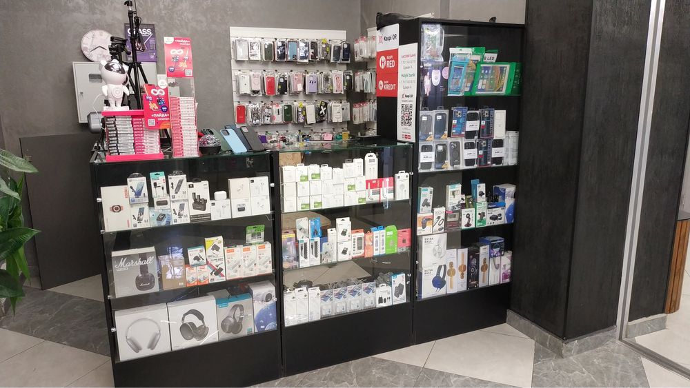 Срочно продам бутик сотовых акссеуаров на левом берегу в ТЦ