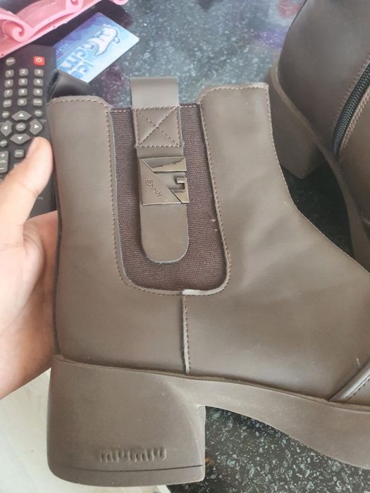 Miu Miu brendiga tegishli etik