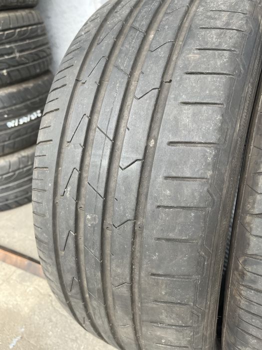 2 бр. летни гуми 225/50/17 Hankook DOT 4621 4,5 mm
