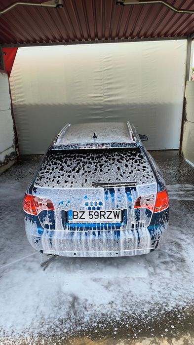 Vând sau schimb A4B7