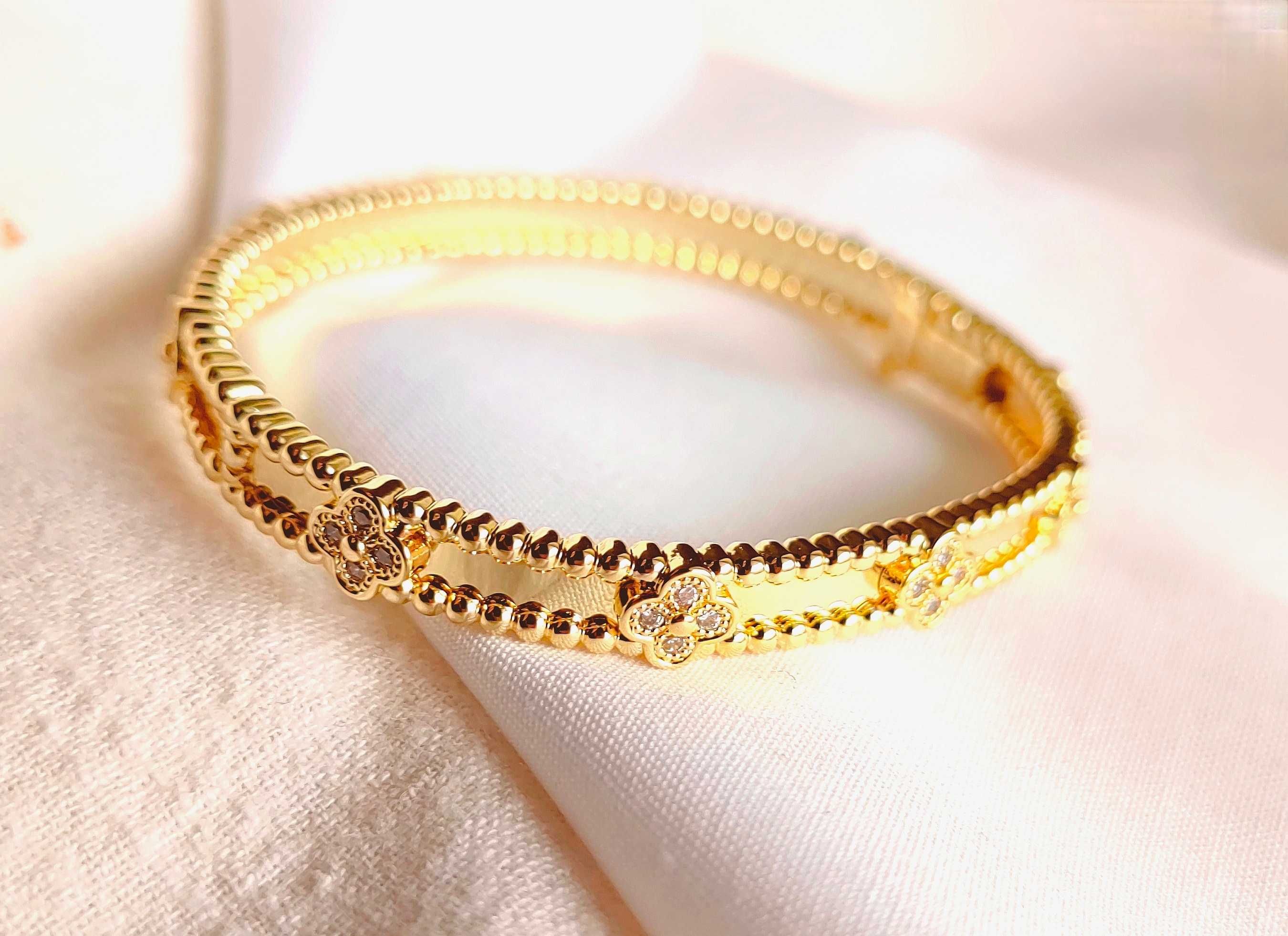 Perlée clovers bracelet, medium model, VCA твърда дамска гривна