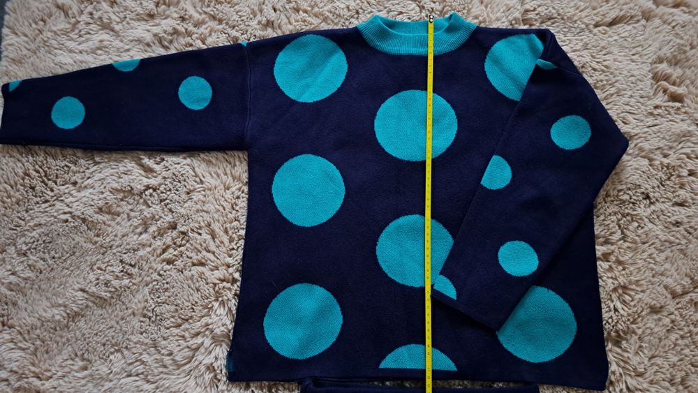 Set costum fusta si pulover