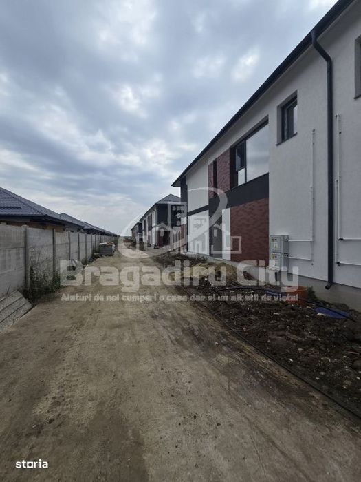 Apartament in vila cu curte Bragadiru Independentei