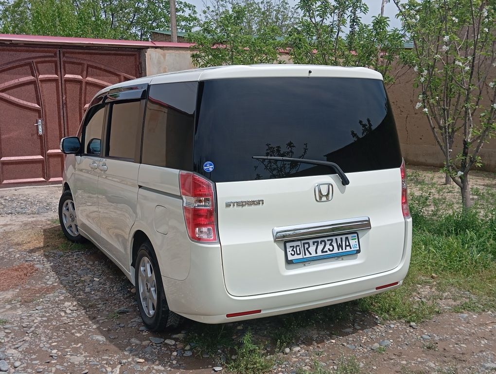 Hondo Stepwagn miniven