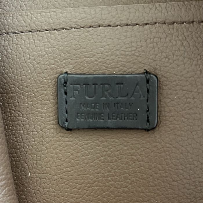 НОВА ЦЕНА! Оригинална чанта FURLA