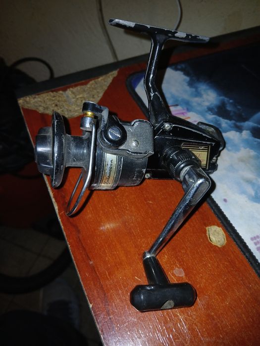 Vând mulinetă veche