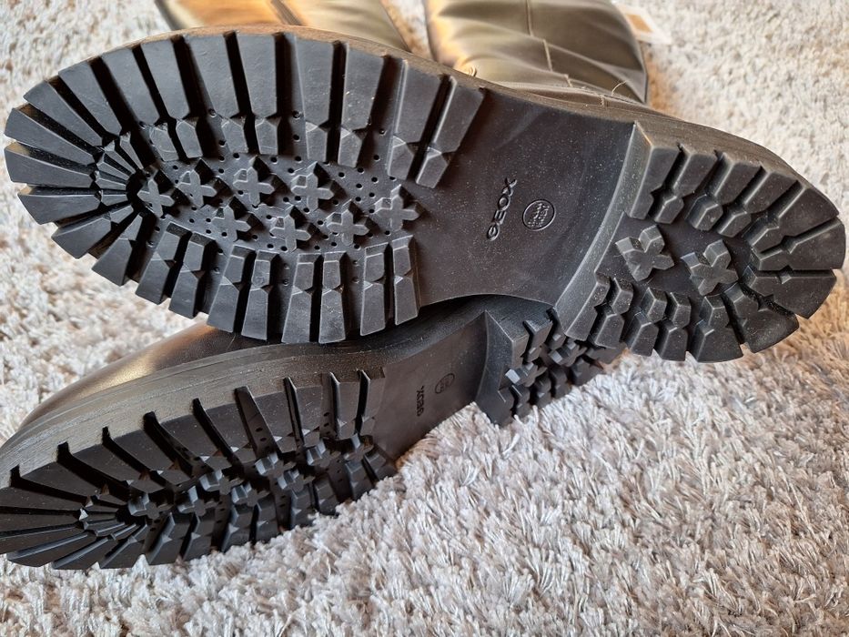 Cizme  dama piele Geox 39, noi, merg si 38.5
