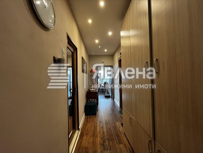 Панорамен, тристаен апартамент