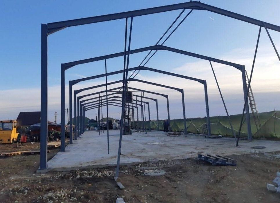 Vând o gamă largă de hale sau structuri metalice de înaltă calitate.