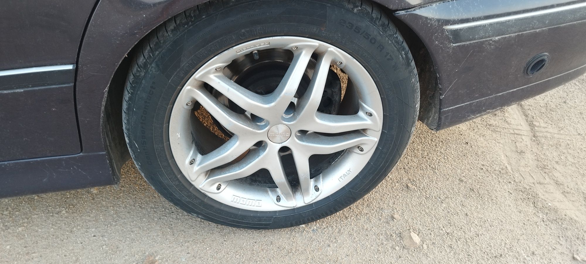 Продавам BMW E39 523i