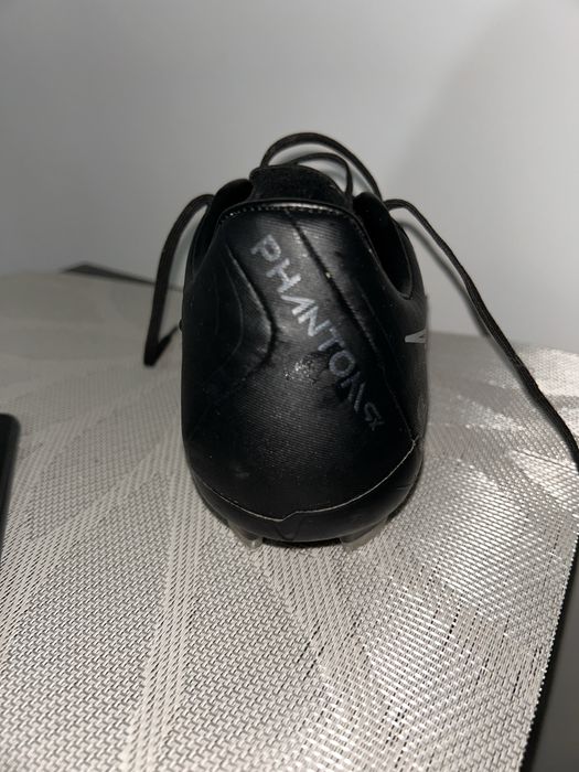 Ghete de fotbal Nike Phantome