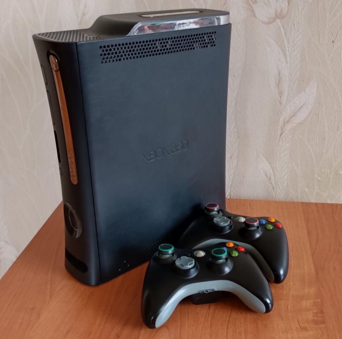 Консоль Xbox 360 прошитая