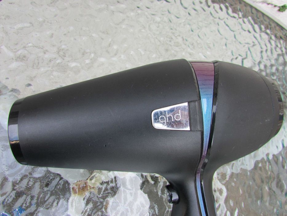 Професионален сешоар GHD AIR