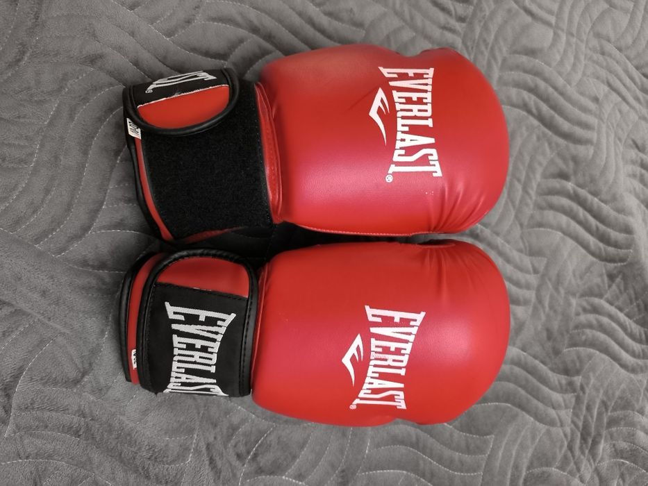 Перчатки для бокса Everlast