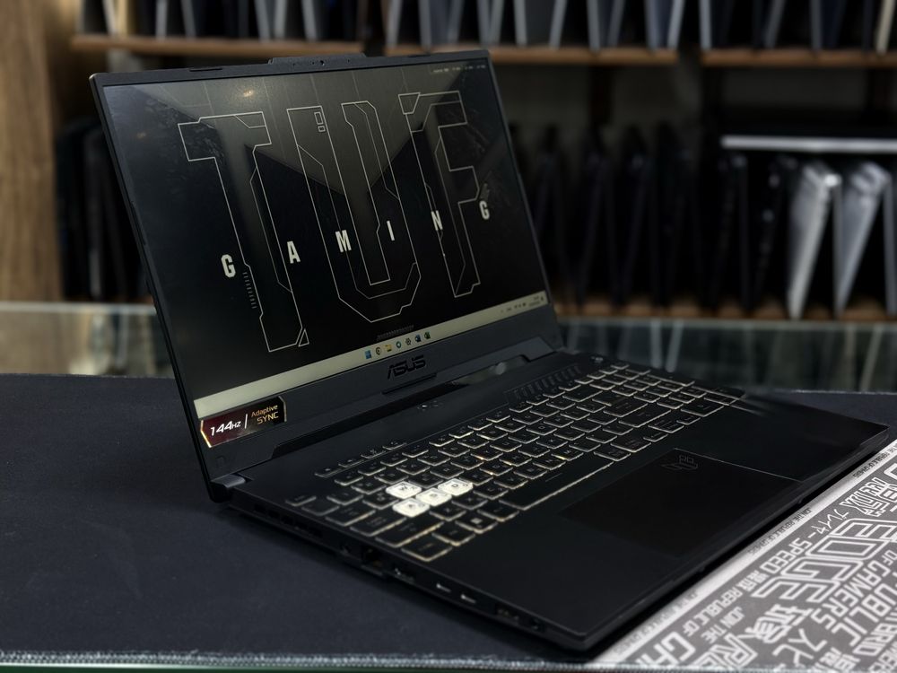 Asus Tuf Gaming 16/1TB RTX-4070 8GB intel core i7-13620H IDEAL