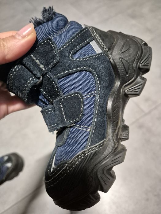 Ghete/ cizme impermeabile îmblănite 26