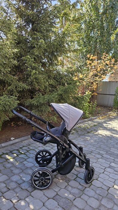 Продам коляску anex m-type