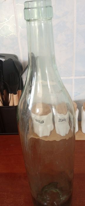 Продам бутыл без крышкой