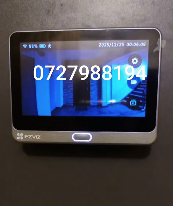 Montaj Vizor ușă cu ecran și sonerie incorporată