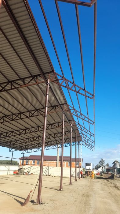 Vând hale metalice ferme zebrelite