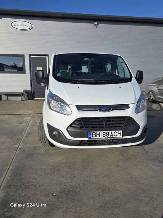 Ford Custom2.2  8+1