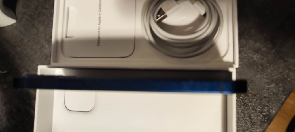 iPhone 12 в отлично състояние