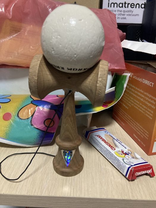 Kendama krom sticky clear