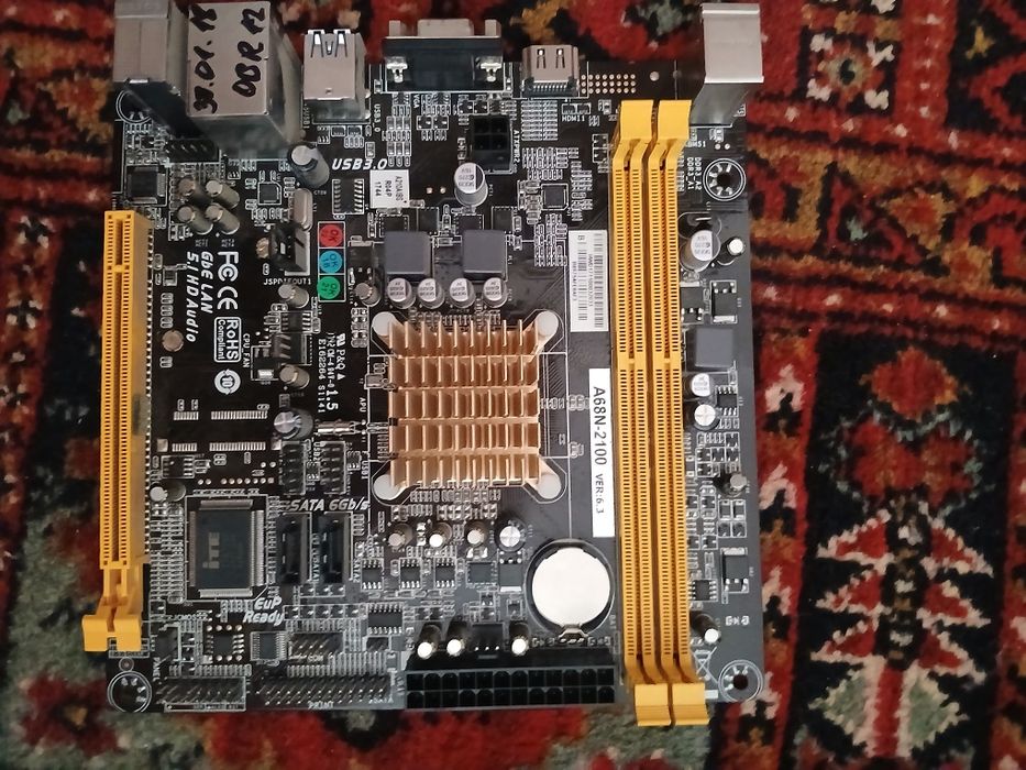 Продаются мат платы все сразу