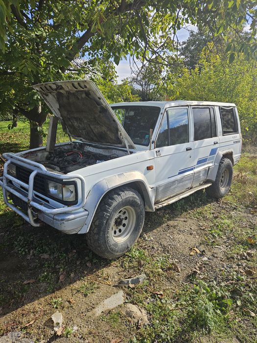 Isuzu Trooper 2.6 бензин