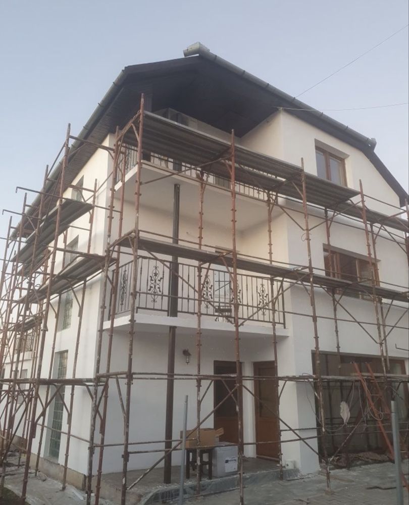 Firmă construcții case, renovari, consolidări, finisaje, etc