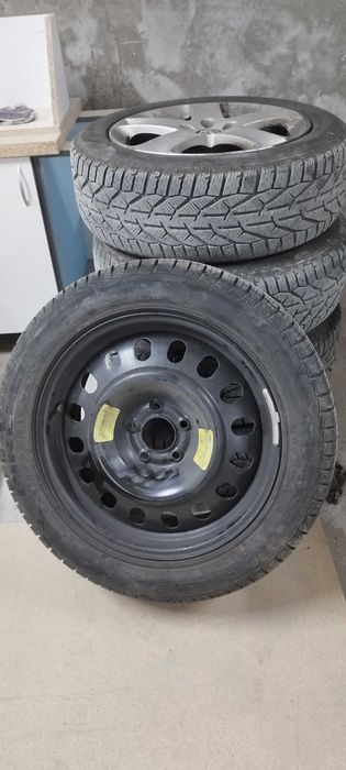 Джанти с гуми 5х108 17