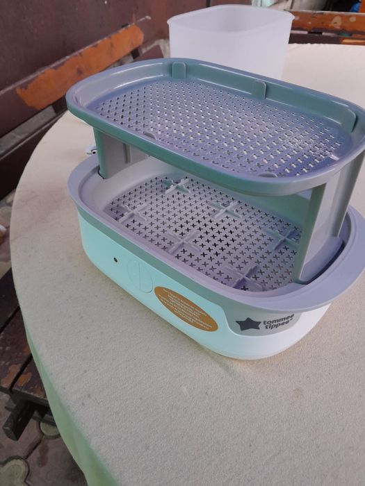 Vând sterilizator biberoane nou