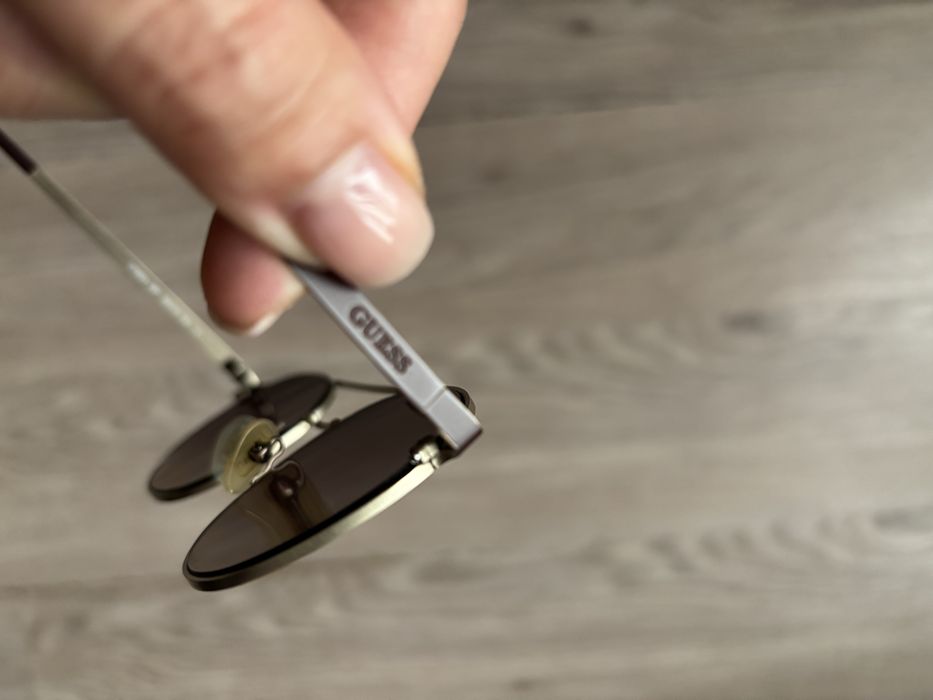 Guess - дамски слънчеви очила