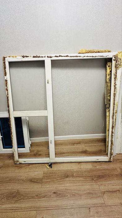 Продается пластиковые окно