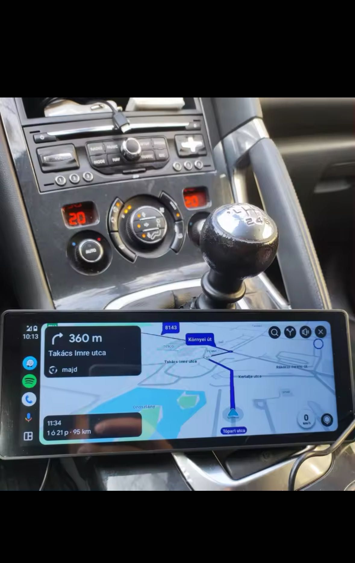 Navigație UNIVERSALĂ 10.2 inch / Android  Auto și Apple CarPlay