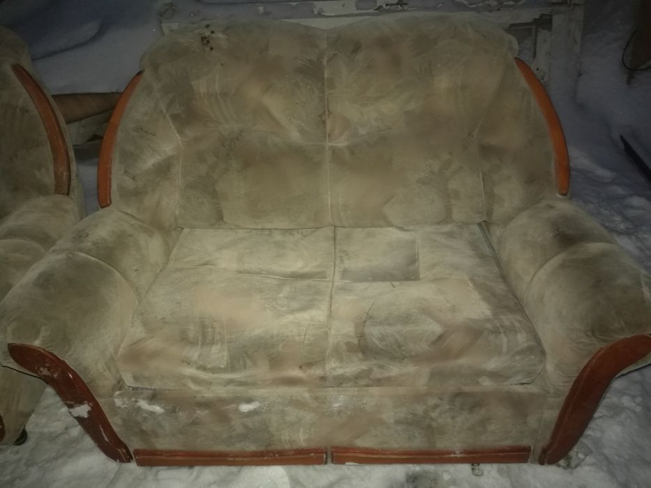 Продам мини диван с креслом