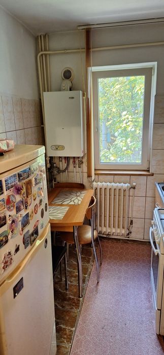 Vând apartament 2 camere, zona BCR Primăverii