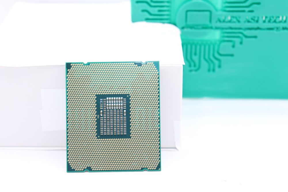 Procesor Workstation Intel Xeon W-2133 3.6/3.9Ghz 6C/12T 14nm Skt 2066
