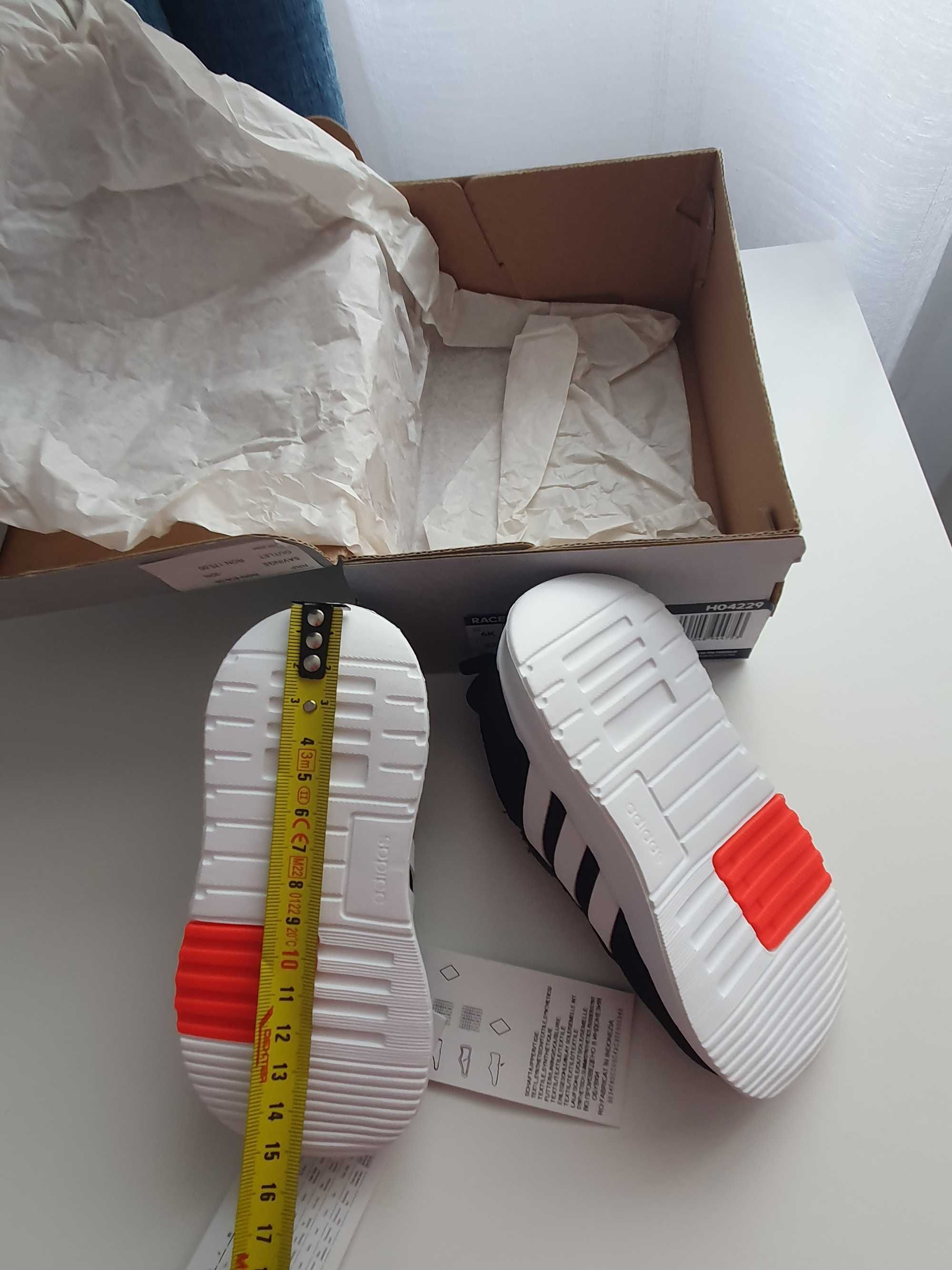 adidasi Adidas, noi, marimea 22