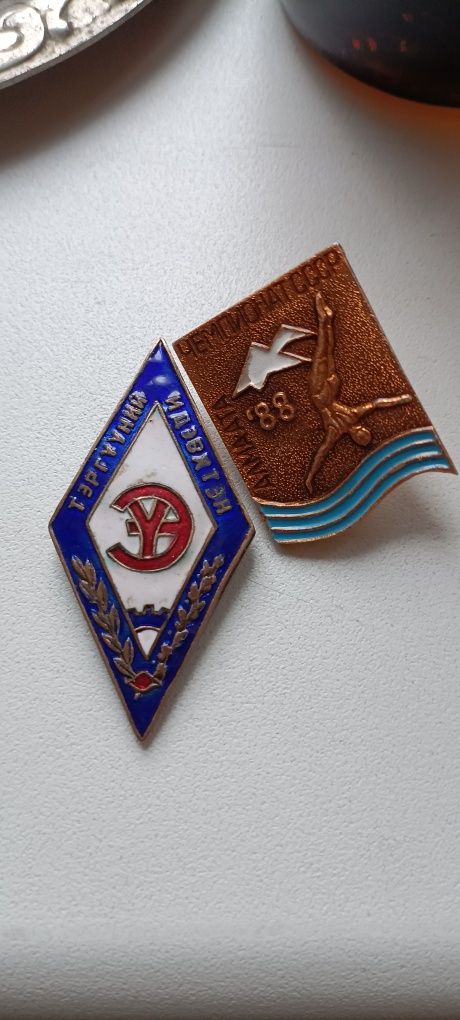 Значки ассорти из СССР винтажный