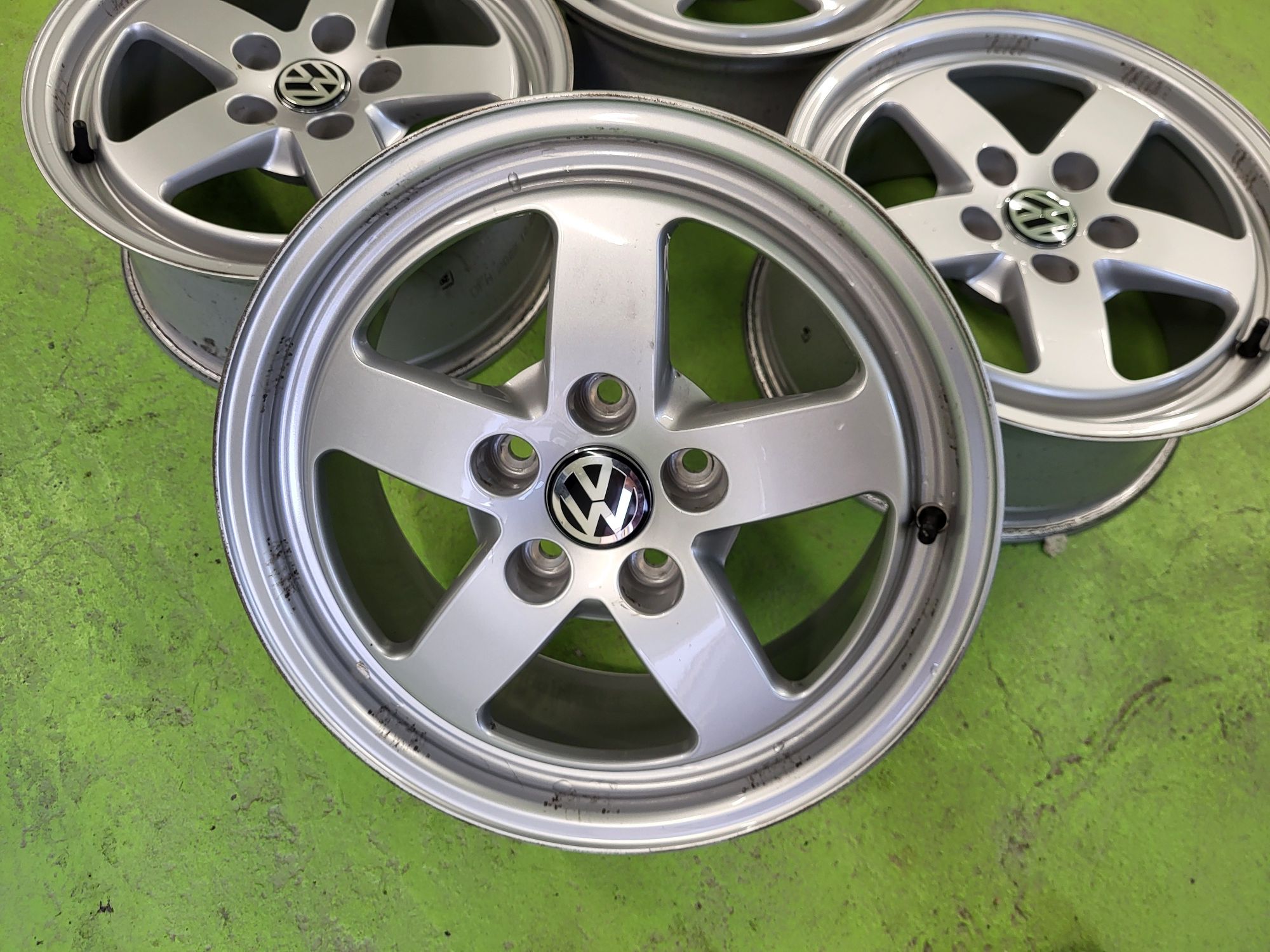 16 5x112 Vw Passat Touran Caddy Golf 5х112