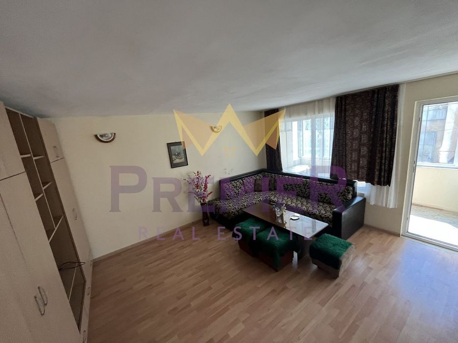 Дава се под наем Четиристаен апартамент в Варна, Зимно кино Тракия - 105 кв.м за 408 € - Снимка #3